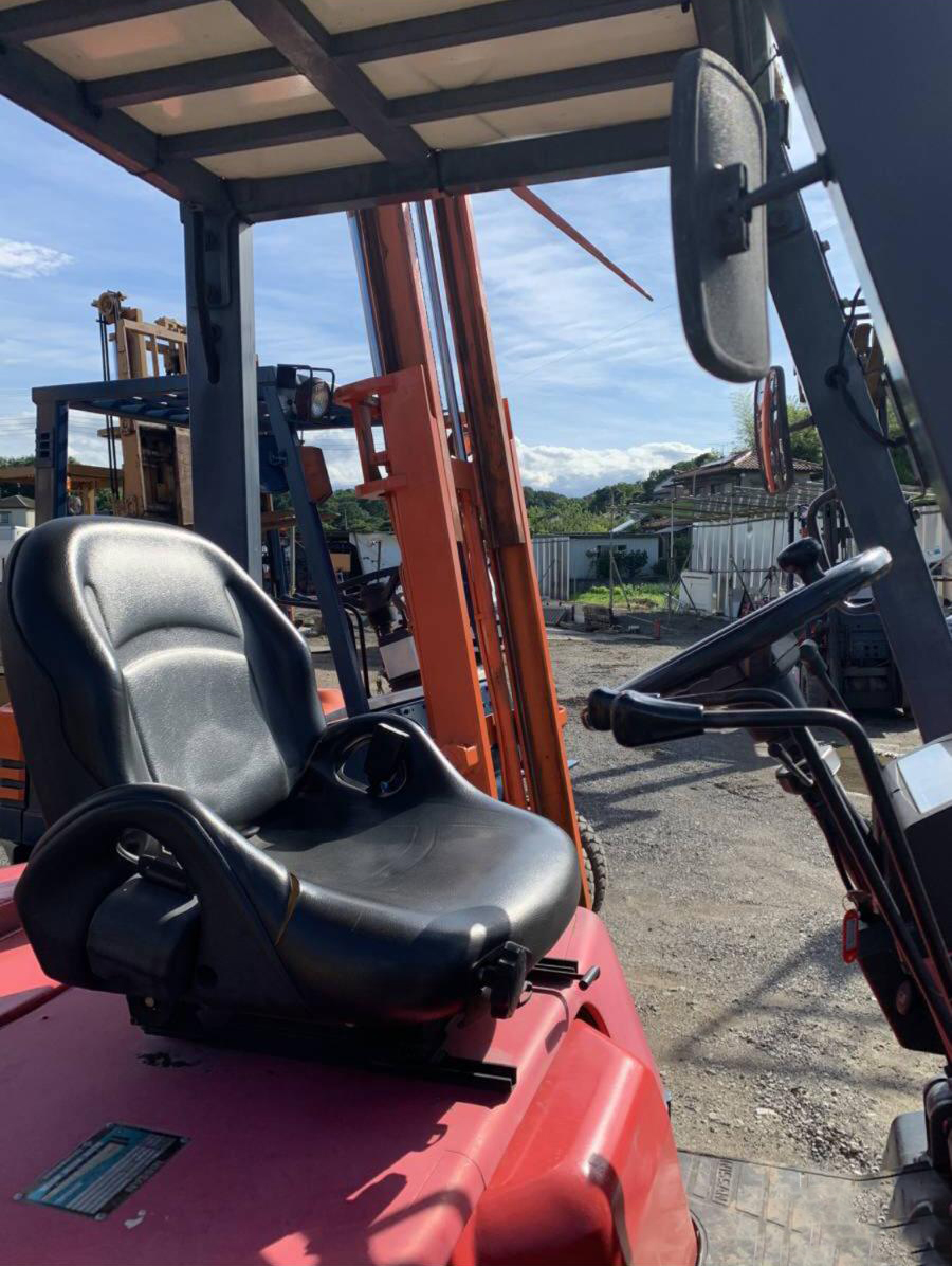 1.5 Nissan Forklift 4