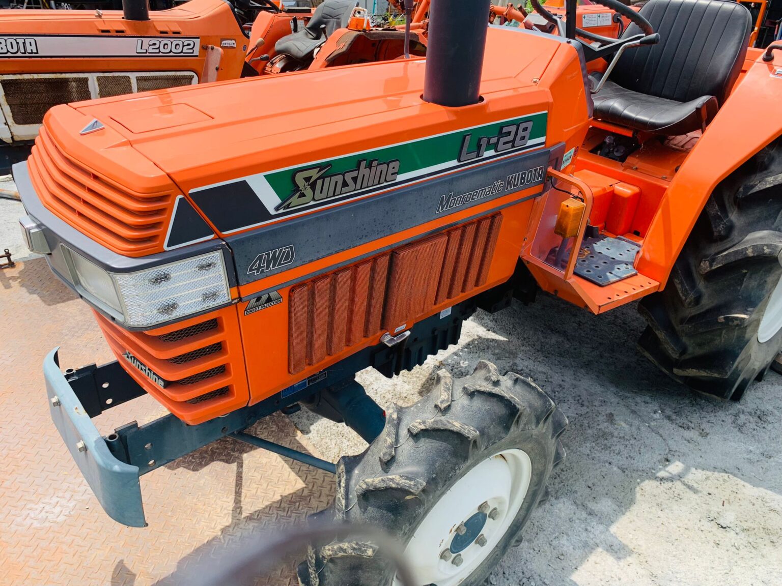 Kubota Tractor L1-28 3